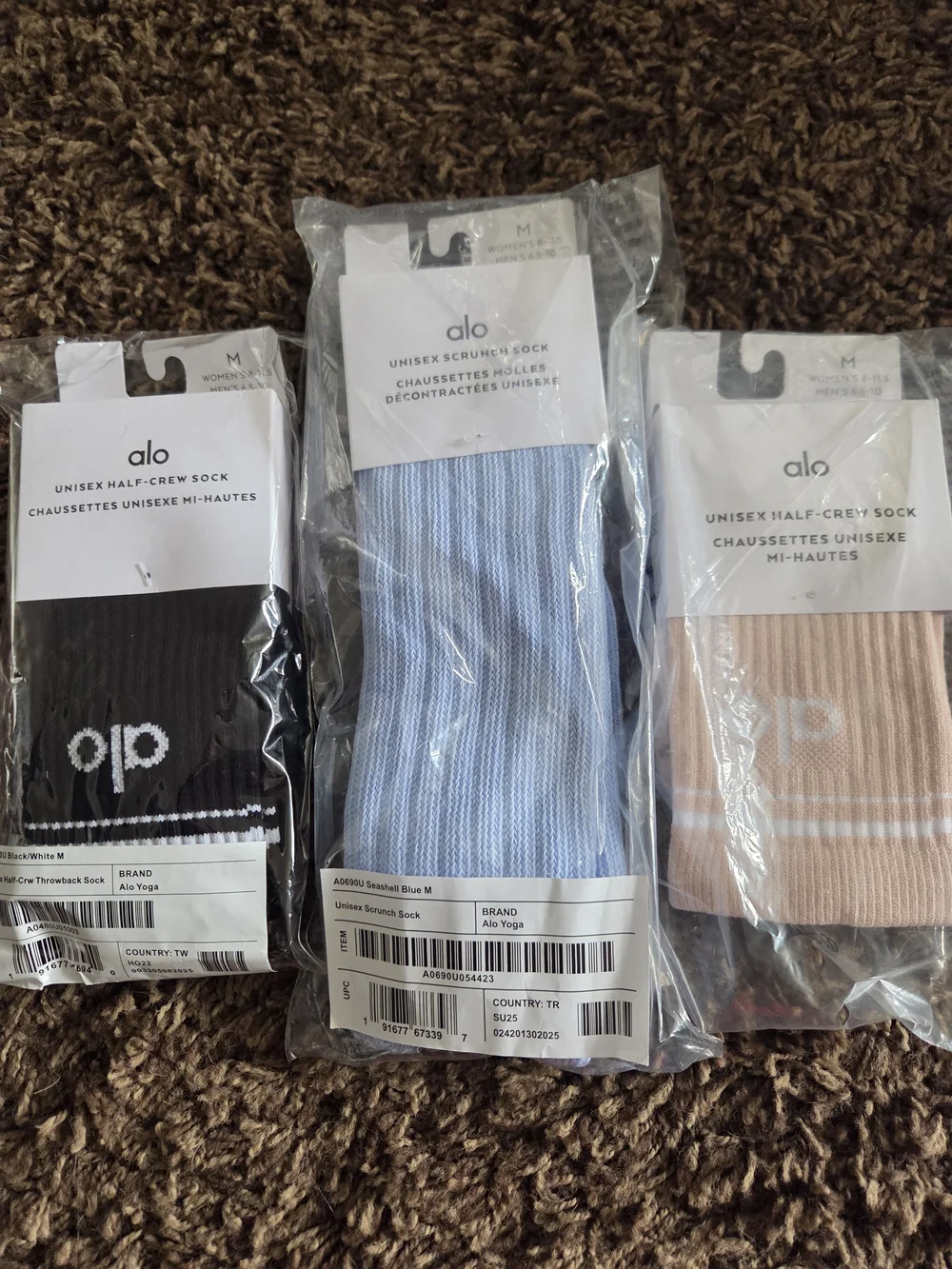 Alo Unisex Half-Crew & Scrunch Socks - Black, Blue, Pink